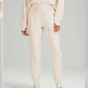 Lululemon Scuba High-Rise Jogger.